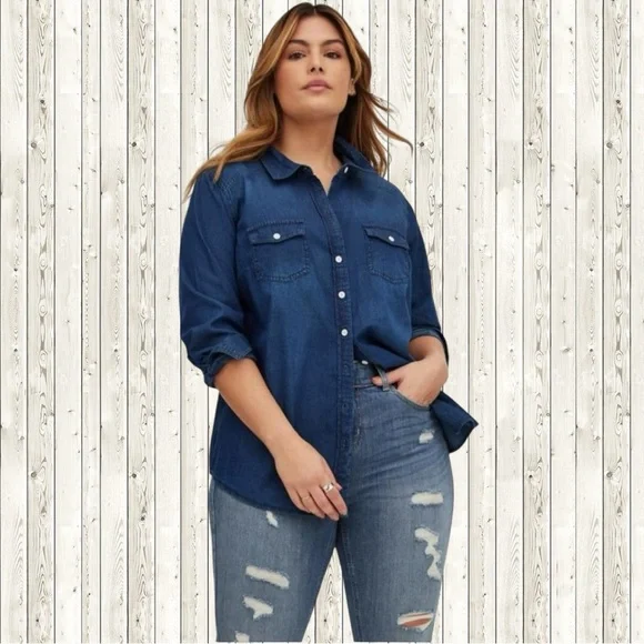 TORRID CHAMBRAY TAYLOR DENIM SHIRT - Picture 2 of 7